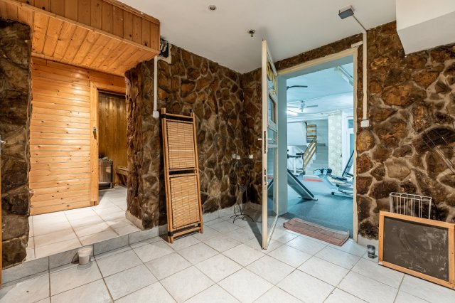 Eladó ipari ingatlan, Dunakeszin 94.9 M Ft / költözzbe.hu