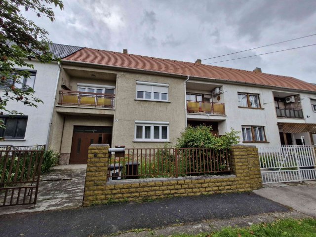 Eladó sorház, Tatán 79 M Ft, 3+1 szobás / költözzbe.hu