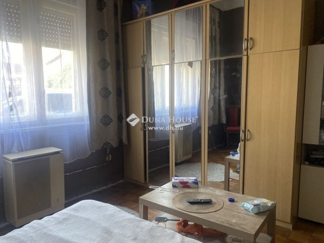 Eladó családi ház, Budapesten, IV. kerületben 115 M Ft, 4 szobás