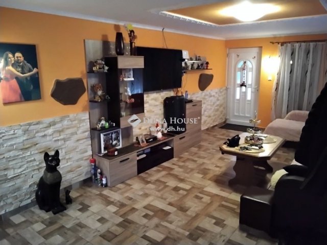 Eladó családi ház, Nagybajomban 45 M Ft, 3 szobás