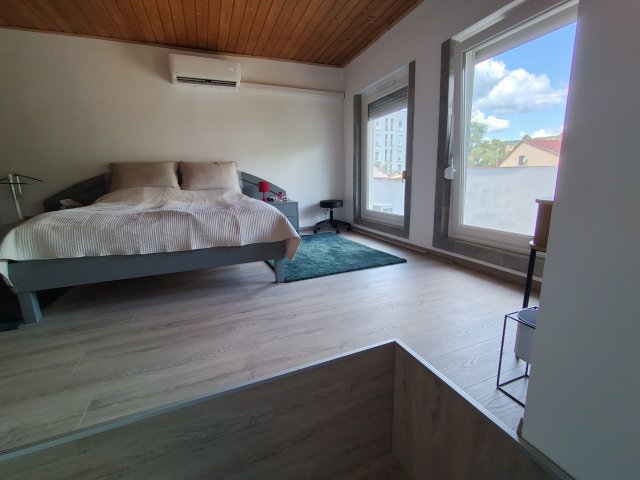 Kiadó téglalakás, albérlet, Pécsett 250 E Ft / hó, 2 szobás