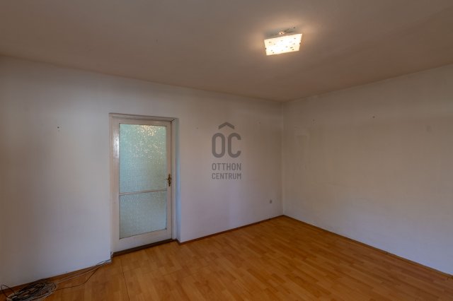 Eladó családi ház, Sárkeszin 32.9 M Ft, 3 szobás