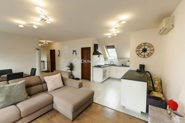 Eladó családi ház, Kecskeméten 125 M Ft, 6+1 szobás