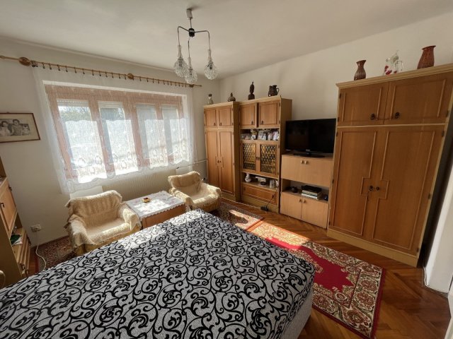 Eladó családi ház, Kaposváron 39.5 M Ft, 2 szobás