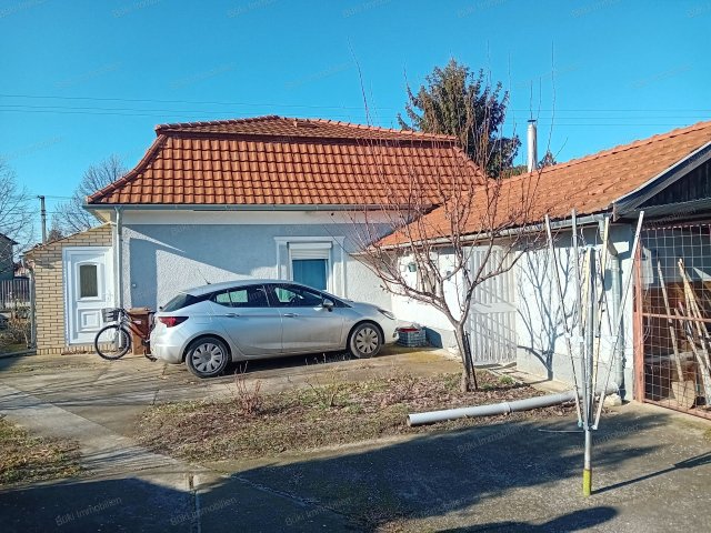 Eladó családi ház, Pilisen, Kölcsey úton 62.99 M Ft, 4 szobás