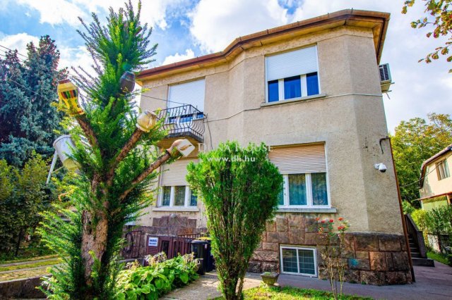 Eladó családi ház, Budapesten, XI. kerületben 190 M Ft, 4 szobás