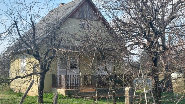 Eladó nyaraló, Dombóváron 9.5 M Ft, 3 szobás