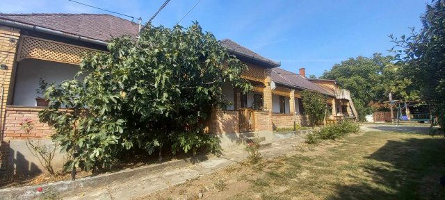 Eladó családi ház, Domoszlón 51.99 M Ft, 4 szobás
