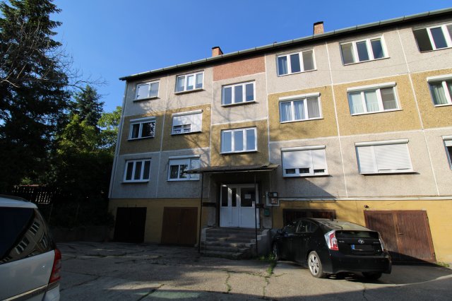 Eladó panellakás, Budaörsön 93 M Ft, 3 szobás