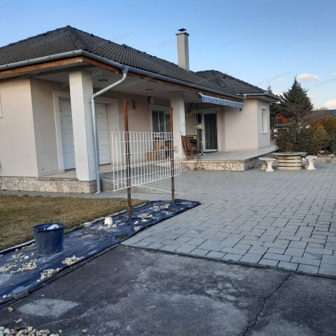 Eladó családi ház, Dunavarsányban 144.9 M Ft
