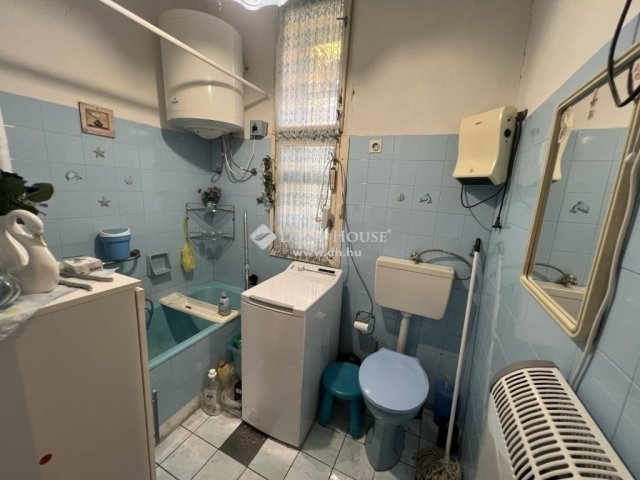 Eladó családi ház, Budapesten, XVI. kerületben 84.9 M Ft