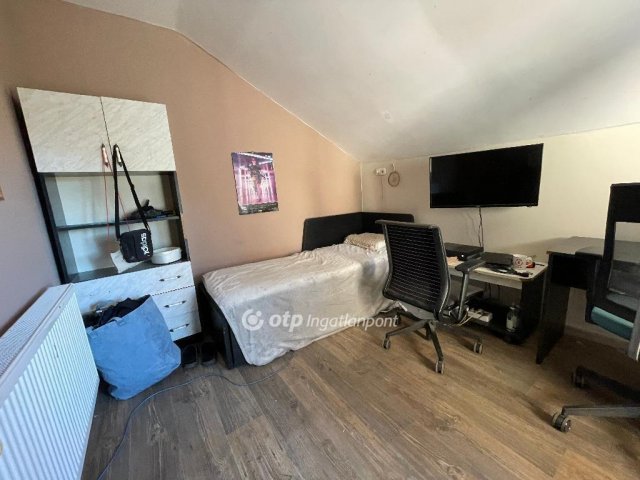 Eladó családi ház, Budakeszin 96.5 M Ft, 5 szobás