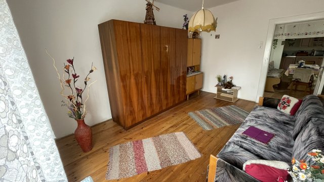 Eladó családi ház, Liszón 35 M Ft, 2 szobás