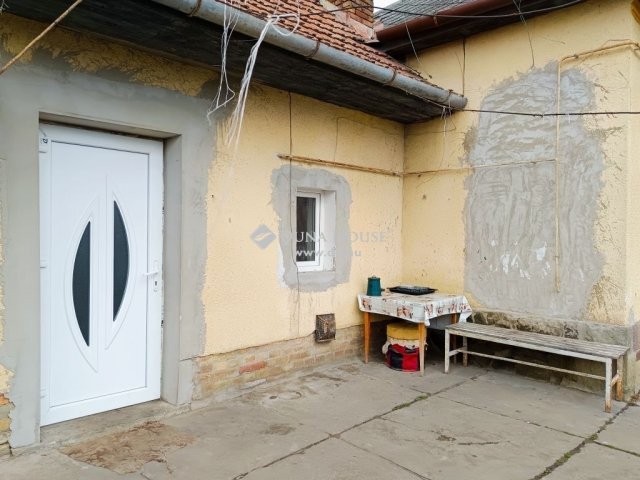 Eladó családi ház, Tápiógyörgyén 25 M Ft, 3 szobás
