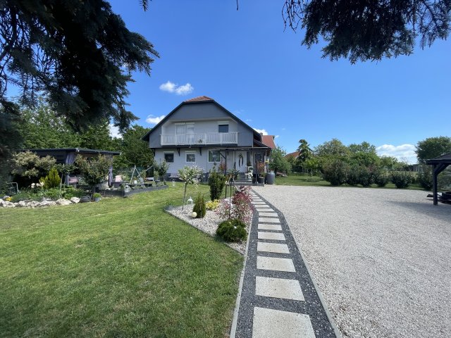 Eladó családi ház, Cserszegtomajon 109 M Ft, 4 szobás