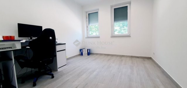 Eladó családi ház, Csévharaszton 175 M Ft, 6 szobás