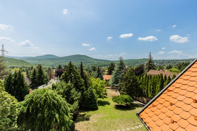 Eladó családi ház, Budapesten, II. kerületben 270 M Ft, 5 szobás