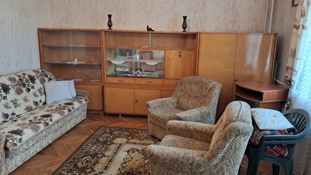 Kiadó téglalakás, albérlet, Szolnokon 90 E Ft / hó, 2 szobás