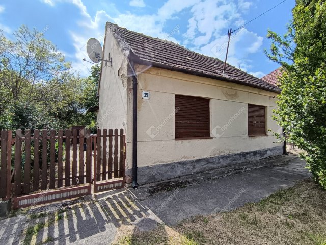 Eladó családi ház, Csurgón 7.9 M Ft, 3 szobás
