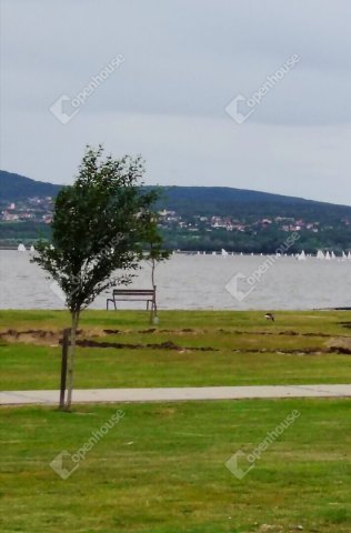 Eladó téglalakás, Gárdonyban 63.9 M Ft, 2 szobás