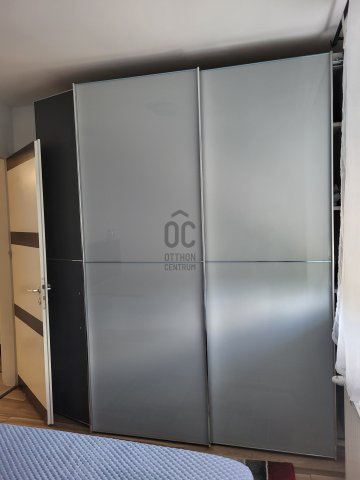 Eladó téglalakás, Siófokon 89.5 M Ft, 3 szobás