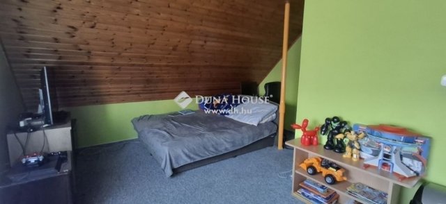 Eladó családi ház, Alsónémediben 79.9 M Ft, 4 szobás