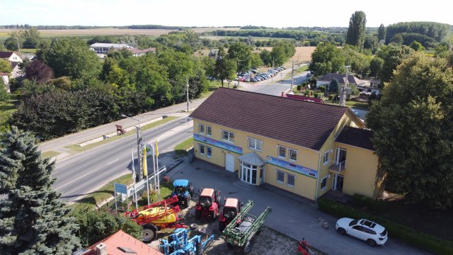 Eladó ipari ingatlan, Szabadbattyánban, Árpád utcában 260 M Ft