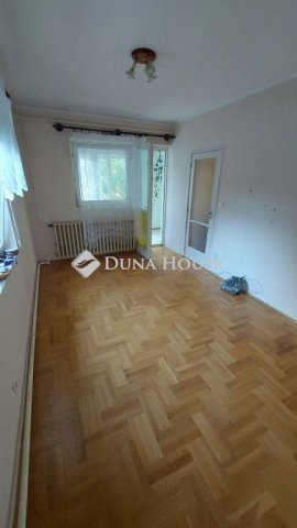 Eladó családi ház, Márkón 69.9 M Ft, 4 szobás