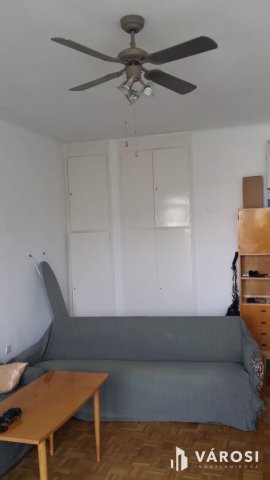 Eladó téglalakás, Debrecenben 40.9 M Ft, 2 szobás