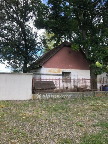 Eladó telek, Kunszentmiklóson 190 M Ft / költözzbe.hu