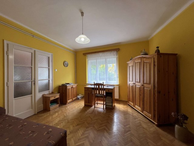 Eladó családi ház, Egerben 75 M Ft, 3 szobás