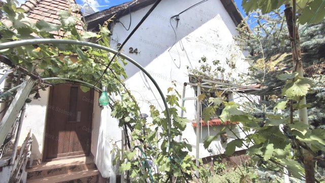 Eladó családi ház, Abonyban 8.5 M Ft, 2 szobás