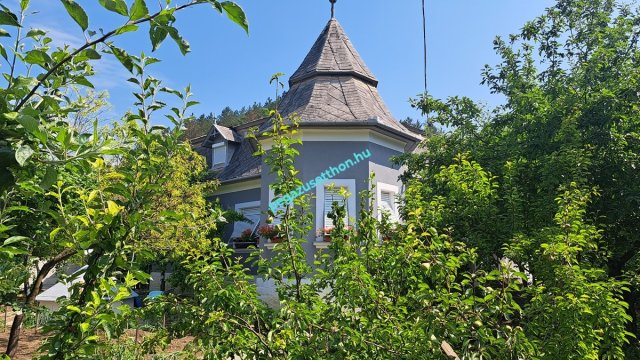 Eladó családi ház, Ózdon 39.9 M Ft, 3 szobás