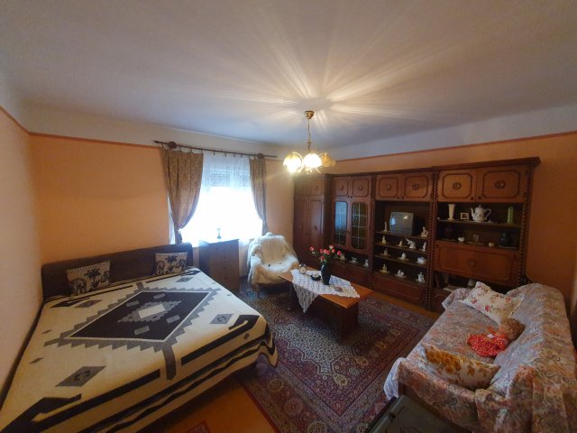Eladó családi ház, Jászdózsán 12.3 M Ft, 1+1 szobás