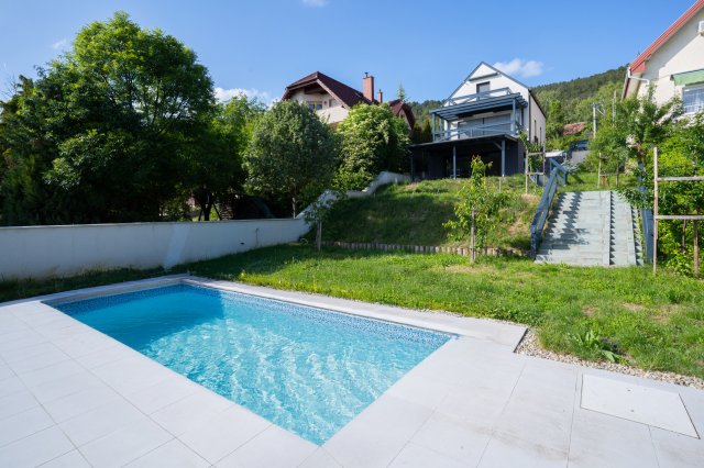 Kiadó családi ház, albérlet, Pilisborosjenőn 1100 E Ft / hó