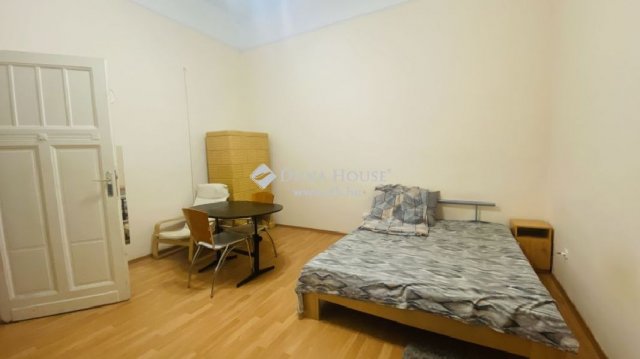 Eladó téglalakás, Budapesten, IX. kerületben 45 M Ft, 2 szobás