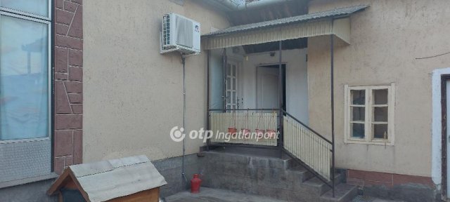 Eladó családi ház, Lakitelken 34.999 M Ft, 3 szobás
