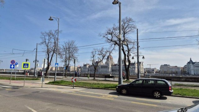 Kiadó iroda, Budapesten, I. kerületben 600 E Ft / hó, 3 szobás