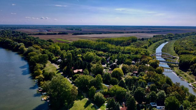 Eladó nyaraló, Tiszalökön 29.8 M Ft, 2 szobás