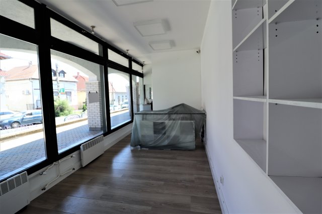 Kiadó üzlethelyiség, Budakeszin 165 E Ft / hó