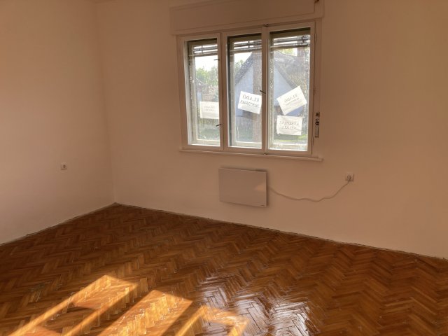 Eladó családi ház, Táskán 17.9 M Ft, 4 szobás
