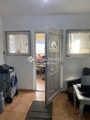 Eladó családi ház, Budapesten, XX. kerületben 39.9 M Ft