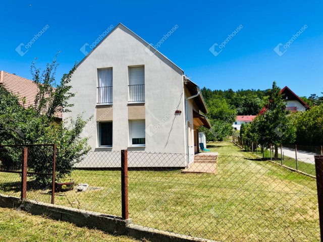Eladó családi ház, Gyenesdiáson 120 M Ft, 4 szobás