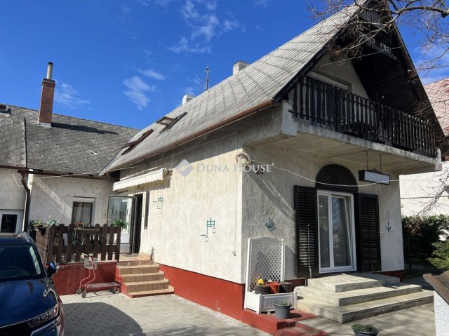 Eladó családi ház, Alsóörsön, May János utcában 175 M Ft