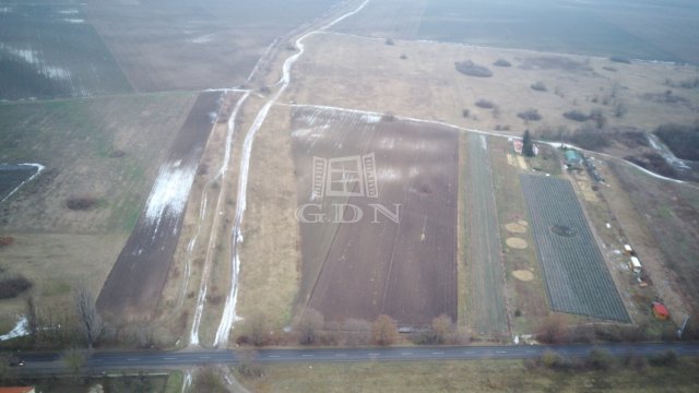 Eladó mezogazdasagi ingatlan, Pócsmegyeren 15 M Ft