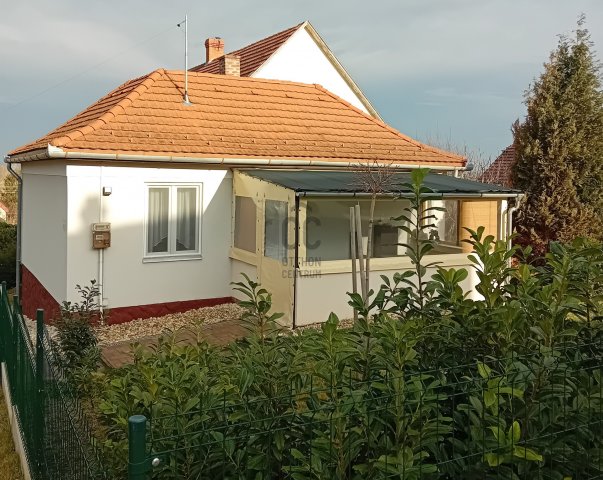 Eladó téglalakás, Fonyódon 61 M Ft, 3 szobás