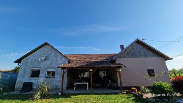 Eladó családi ház, Szarvason, Semmelweis utcában 39.9 M Ft