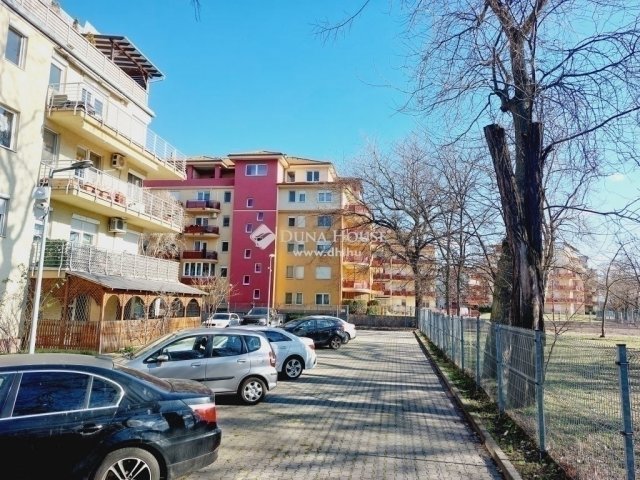Eladó téglalakás, Budapesten, X. kerületben 85 M Ft, 3+1 szobás