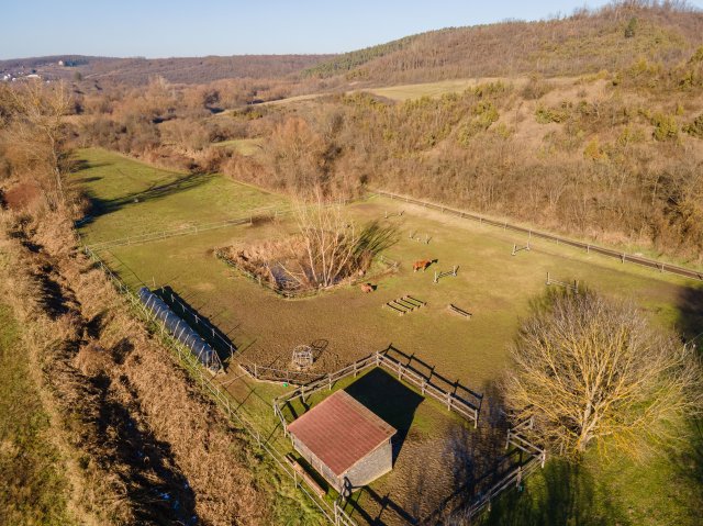 Eladó hotel, Kisecseten 130 M Ft, 6 szobás / költözzbe.hu