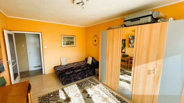 Kiadó panellakás, albérlet, Debrecenben 185 E Ft / hó, 2 szobás